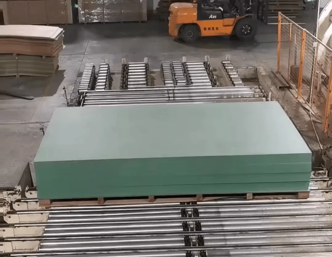Waterproof Moisture Resistant MDF supplied by YYT Wood