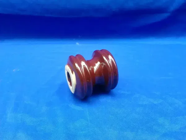 Spool Insulators ANSI 53-3 made by Zhaotong Insulator