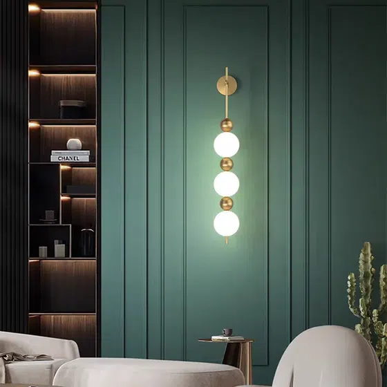 2-6 Heads LED Acrylic Wall Lamp in Aluminum and Acrylic, product photograph
