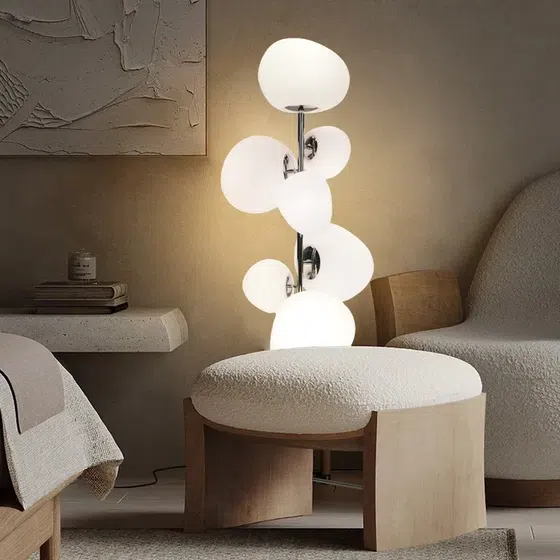 7 Head Egg H165cm Iron White Black Floor Lamp in Iron and Acrylic, scale view