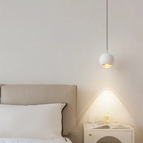 7W Adjustable Acrylic Pendant Lamp in Aluminum and Acrylic, detail view