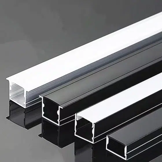 New Style LED Aluminum Linear Strip Lamp Track Light in Aluminum, detail view