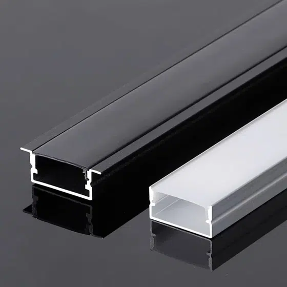 New Style LED Aluminum Linear Strip Lamp Track Light in Aluminum, scale view
