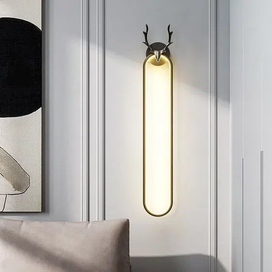 Black Golden LED Linear Wall Lamp in Iron and Copper, scale view