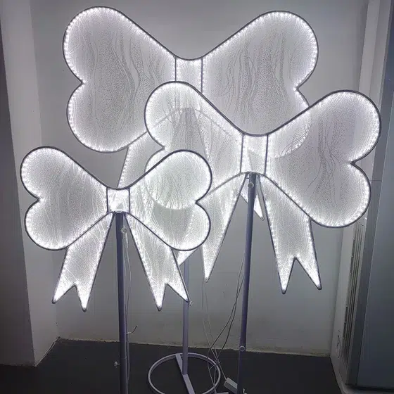 Bow Wedding LED Floor Light in Iron and Fabric, scale view