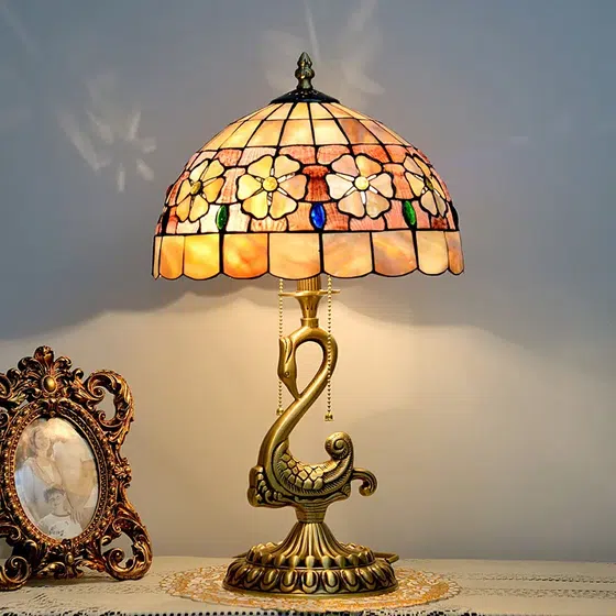 Copper Shell Luxury High-End Pastoral Table Lamp in Copper and Shell, product photograph