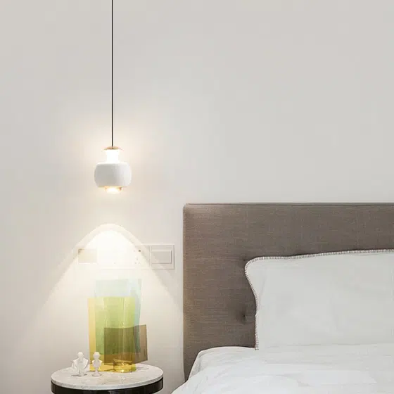 D10CM Ball Small Pendant Light in Aluminum and Acrylic, scale view