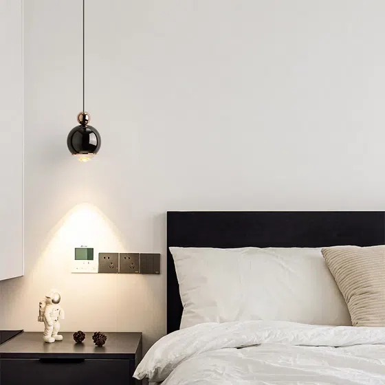 D10CM Iron Acrylic Pendant Lamp in Iron and Acrylic, detail view