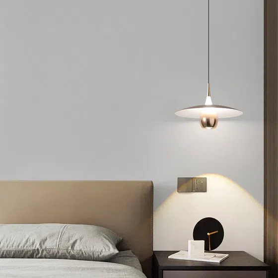 D20CM Telescopic Flying Saucer Pendant Light in Aluminum and Acrylic and Iron, scale view