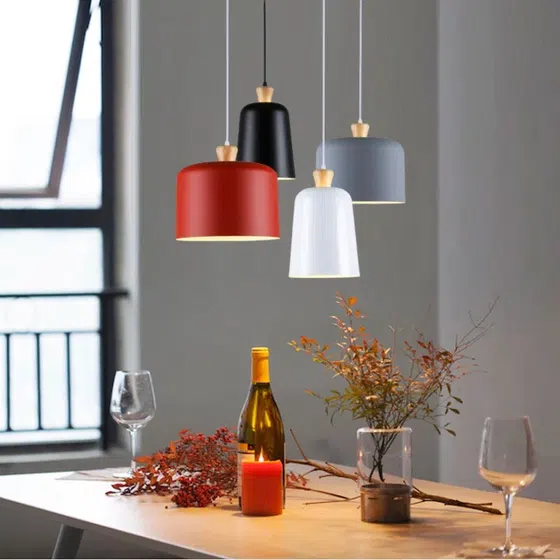 D23/26/28cm Aluminium Pendant Light in Aluminum and Wood, detail view