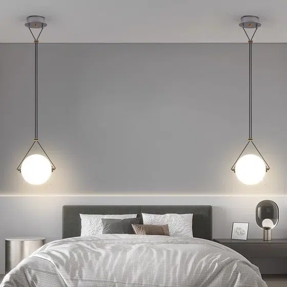D24CM Glass Ball Pendant Lamp in Hardware and Glass, detail view
