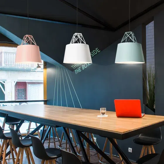 D30cm Aluminum Metal Pendant Light in Aluminum Cover and Iron Bracket, detail view