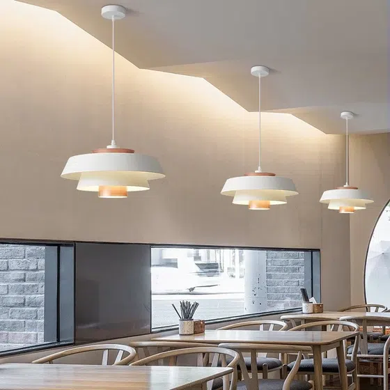 D30cm Round Black White Pendant Light in Aluminum, scale view