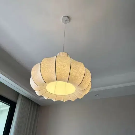 D60CM Iron Silk Pendant Lamp in Iron and Silk, scale view