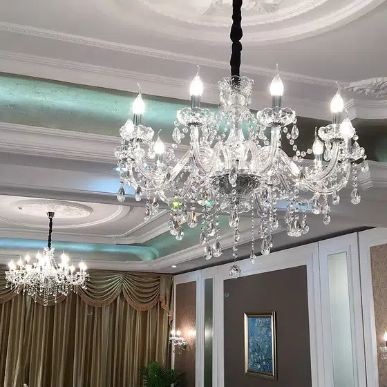 E14/E12 Clear Crystal Chandelier in Iron and Crystal and Glass and Fabric, scale view