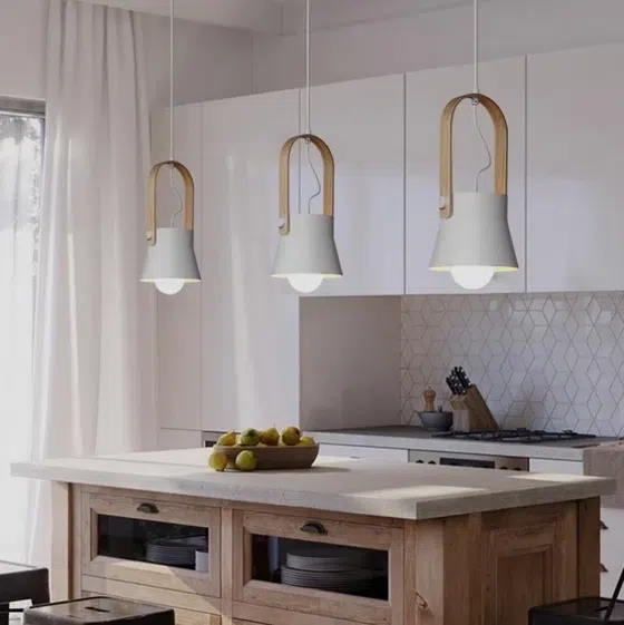 E27 Round Aluminum Colorful Pendant Light in Aluminum, scale view