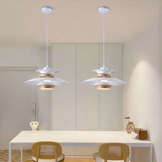 E27/E26 Adjustable Aluminum Pendant Lamp in Aluminum, scale view