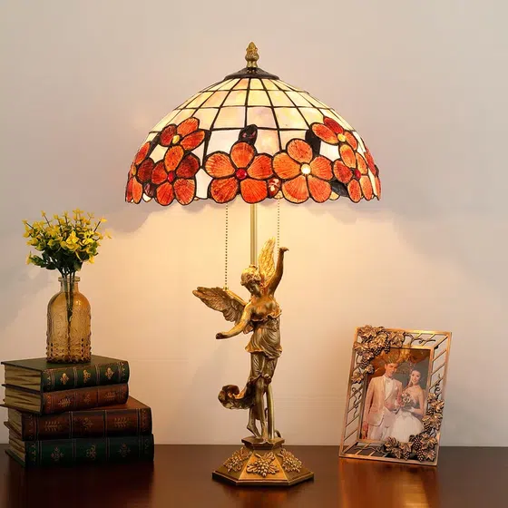 Red Flower Pastoral Shell LED Table Light in Copper and Shell, detail view