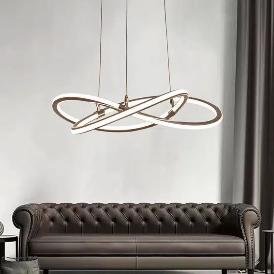 D100CM Four Leaf Clover Golden Pendant Lamp in Aluminum, scale view
