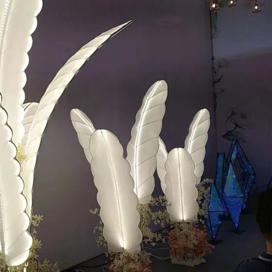 Giant Banana Tree White Floor Lamp in Iron and Fabric, installed view