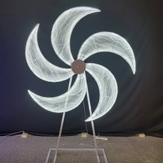 Giant Windmill LED Wedding Floor Light in Iron and Fabric, detail view