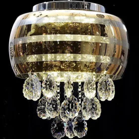 Gold Rose Glass Crystal Pendant Lamp in Glass and Crystal, scale view