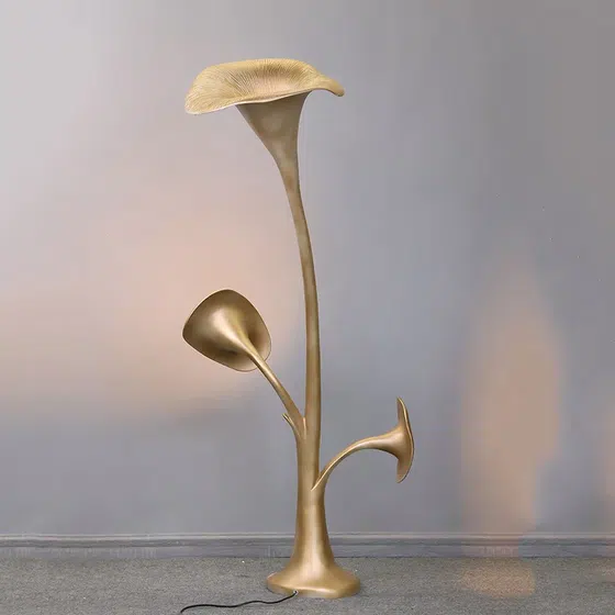 Golden Art Sculpture LED Floor Light in Fiberglass, detail view