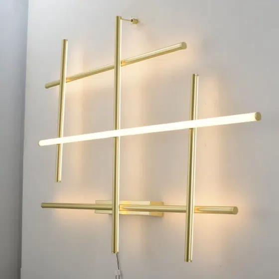 Golden Simple Linear LED Wall Light in Aluminum, detail view
