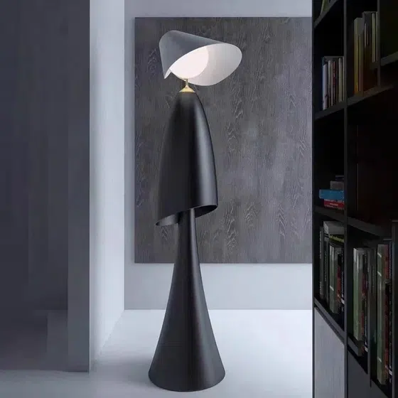 H170cm Art Black Iron PE Floor Light in Iron and PE, detail view
