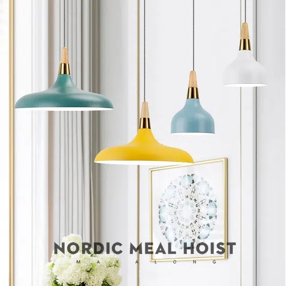 H21cm Colorful Iron Wood Pendant Lamp in Aluminum Cover and Aluminum Parts and Wood, scale view