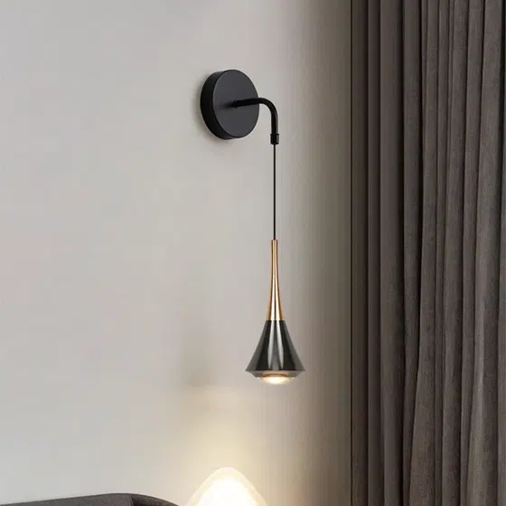 H23cm Black Cone Lens Wall Lamp in Aluminum and Lens, detail view