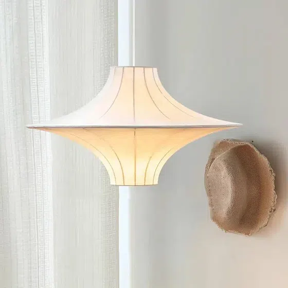 H35CM Silk Fabric Pendant Lamp in Iron and Silk, detail view