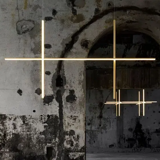 H81cm Linear Aluminum Pendant Lamp in Aluminum, installed view