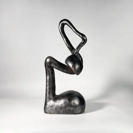 Heart Resin E27 Black Floor Lamp in Resin, detail view