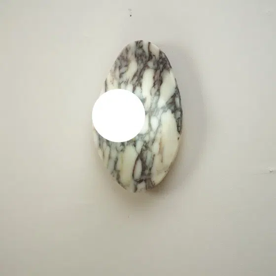 H30cm Irregular Alabaster Wall Light in Hardware and Bulgari Stone, detail view