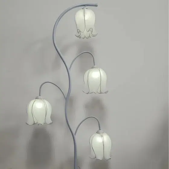 3/4 Head Lily of The Valley LED Wedding Floor Light in Iron and Fabric, installed view