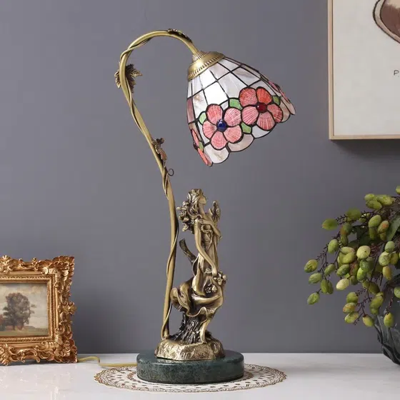 European Shell Marble Stained Glass Table Light in Copper and Marble and Shell, detail view