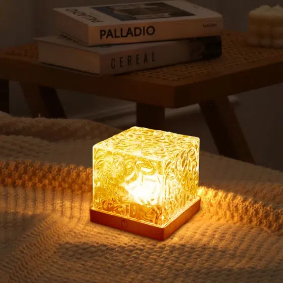 H12cm Square Water Ripple Table Lamp in PS and Acrylic, detail view