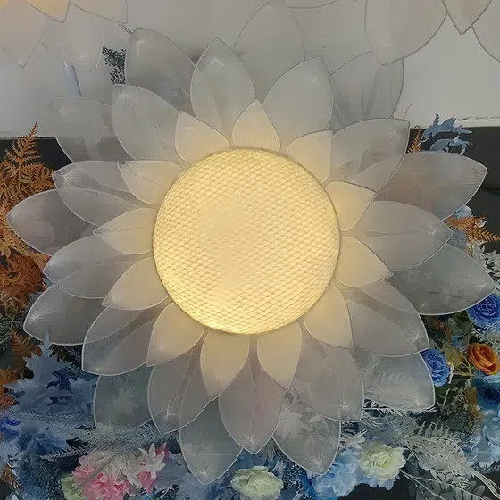 Sunflower Wedding LED Floor Lamp in Iron and Fabric, product photograph