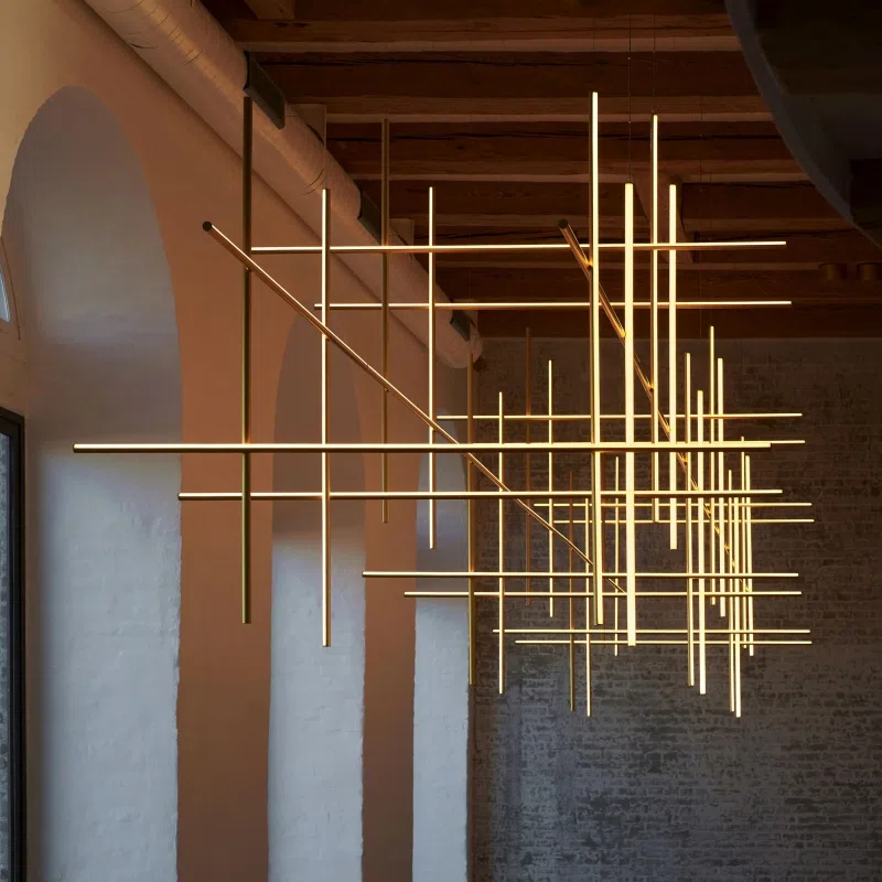 H81cm Linear Aluminum Pendant Lamp in Aluminum, product photograph