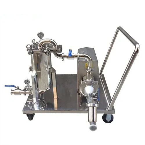 Bag filter housing skid with a centrifugal pump for mobile liquid filtration.