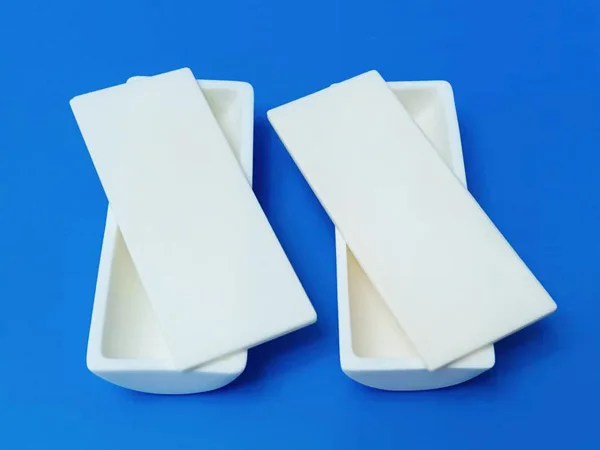Case Study: Supplying Half Round Boat Crucibles with Covers to the University of Eastern Piedmont (UPO), Italy